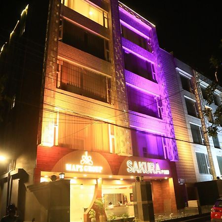 Hotel Sakura By Maps Gurgaon Bagian luar foto